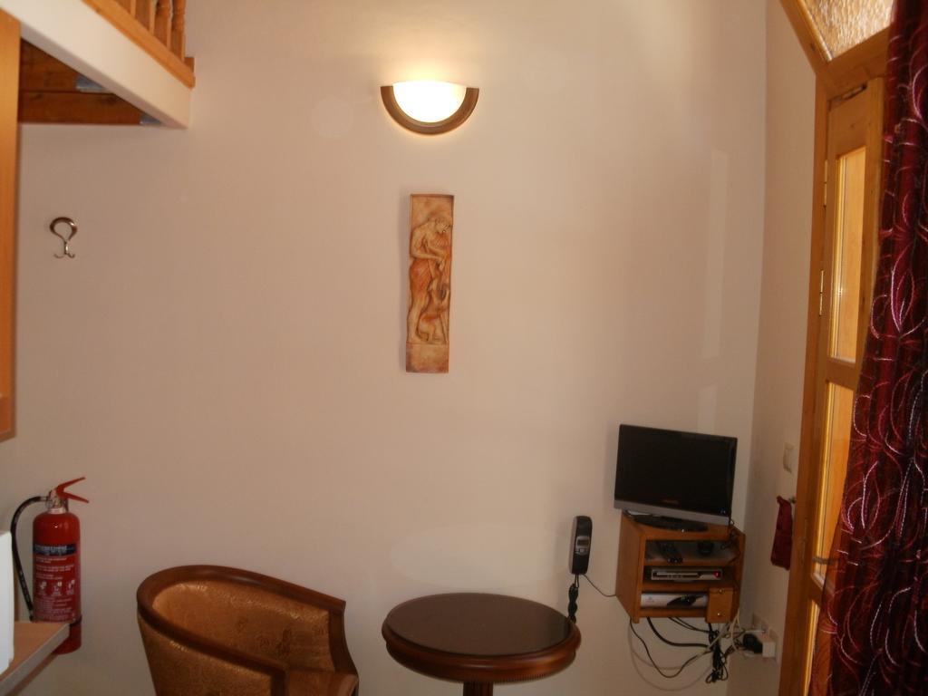 Irene Maisonettes خانيا الغرفة الصورة